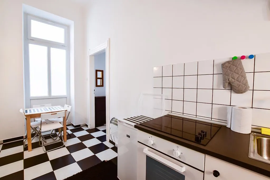 Chess Table - Lovely Home On The Shopping Street Budapest 0*,